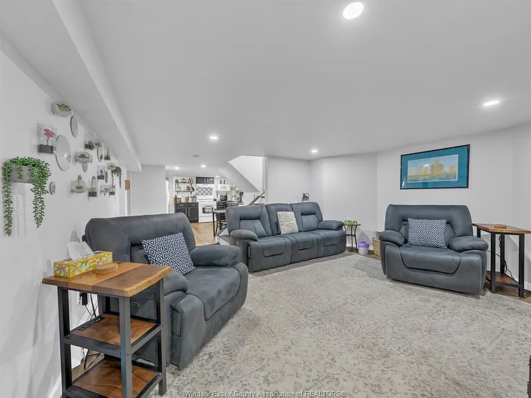 1029 Parent Ave #LOWER — Photo 7