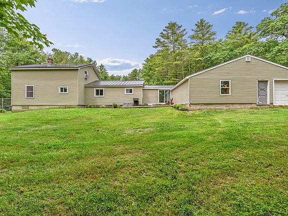 5th image of 27 Hooper Pond Road