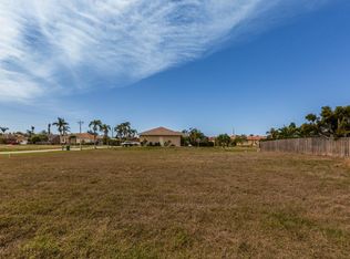 200 Bermuda Rd, Marco Island, FL 34145