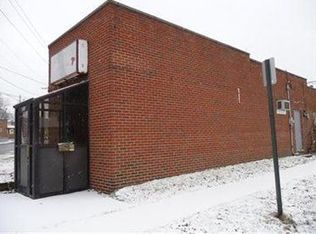 4512 Pearl Rd, Cleveland, OH 44109