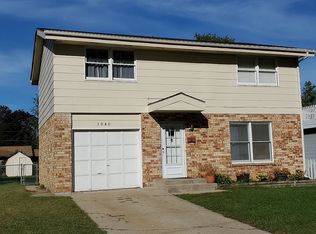 3040 Louise St, Rockford, IL 61103
