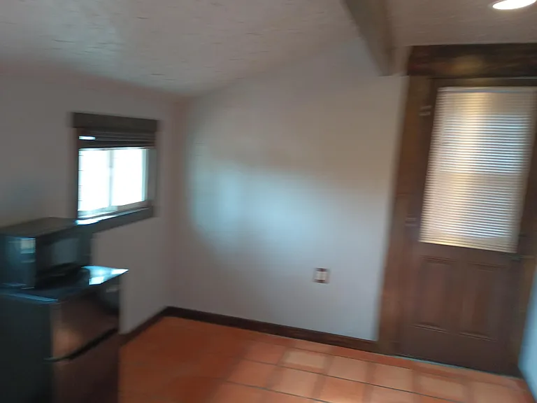4646 Fort Davis St #B — Photo 4