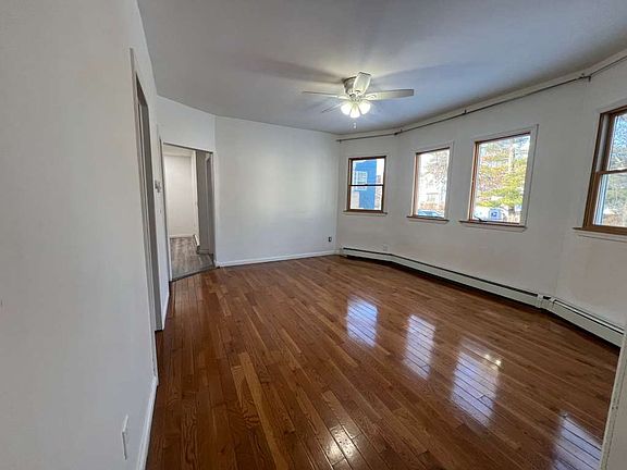 4th image of 192 Queen Anne Rd Floor 1