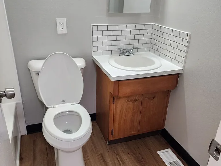 365 W Cook Rd — Photo 11
