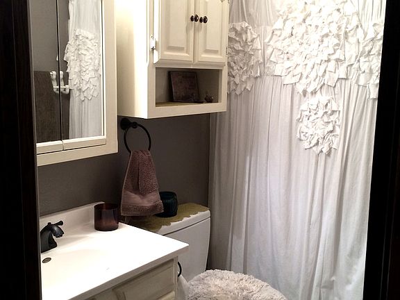bathroom upper level