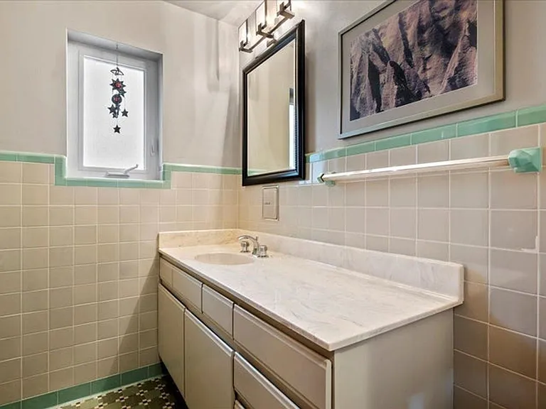 440 Jupiter Ln — Photo 16