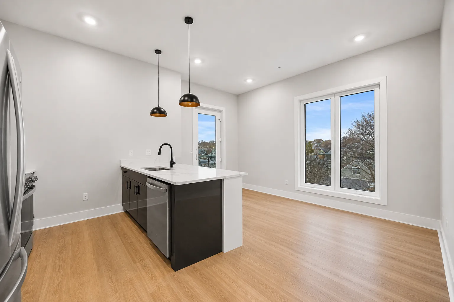 1 bed, 446 sqft, $3,250 — Photo 1