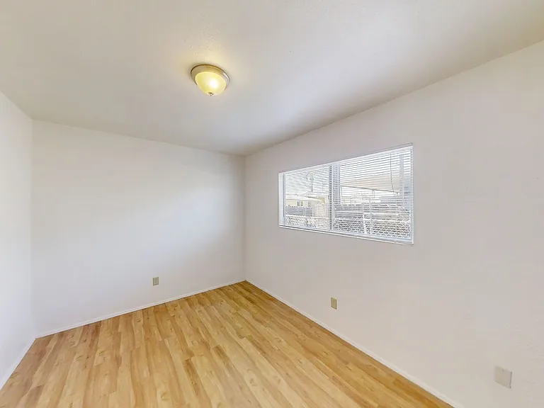 34205 Avenue J — Photo 3