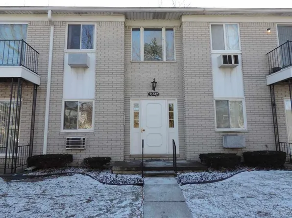 36542 Union Lake Rd APT 13, Harrison Township, MI 48045