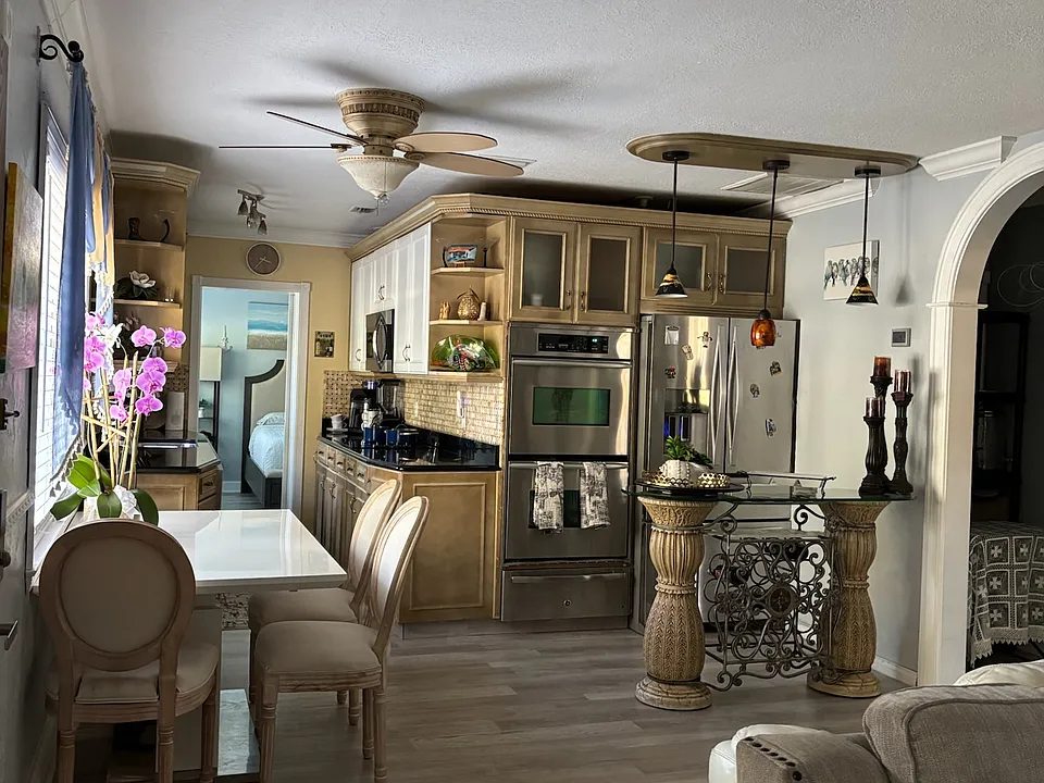 8 Bayou Ln #8
