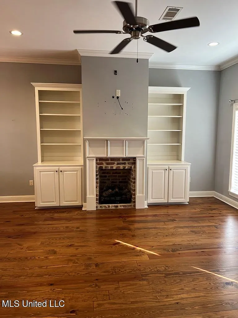 2 bed, 2.0 bath, 1236 sqft, $1,800 — Photo 2