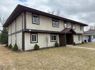 2400 N Bay St #6, Appleton, WI 54911