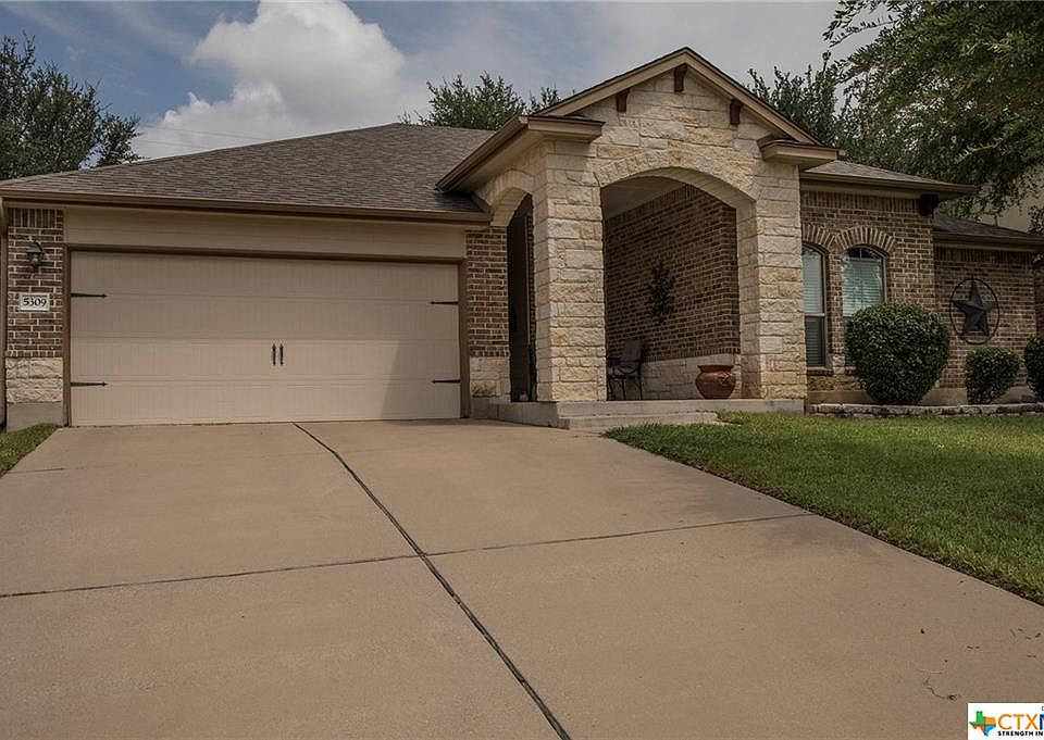 1st image of 5309 English Oak Dr