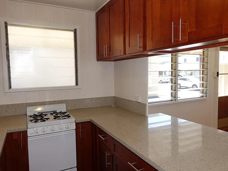 1328 N School St #1 — Photo 9