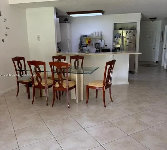 667 Woodgate Ln #B — Photo 7