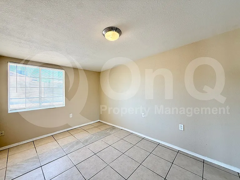 4715 E Alta Vista Rd — Photo 15
