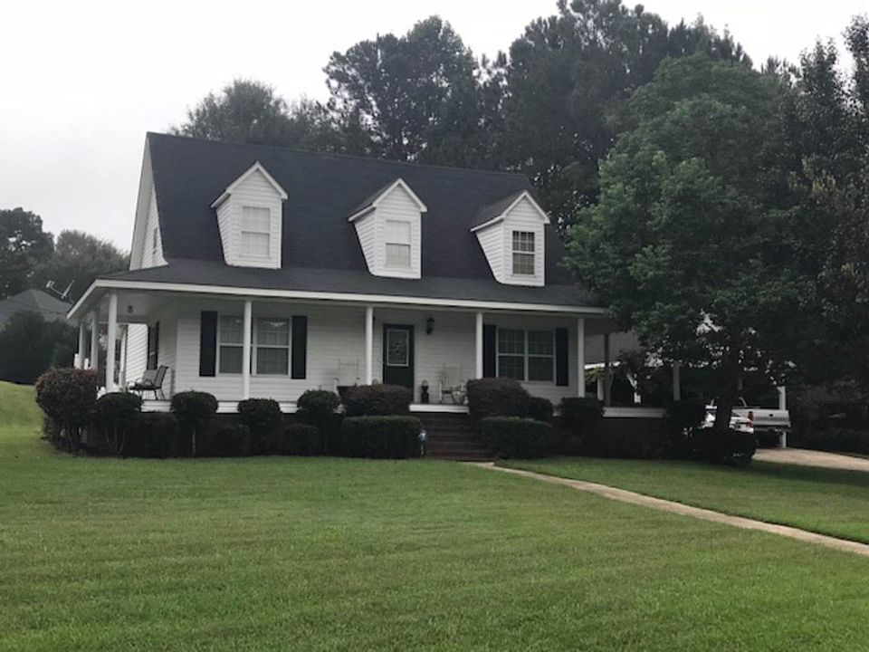 1st image of 970 Melanie Ln