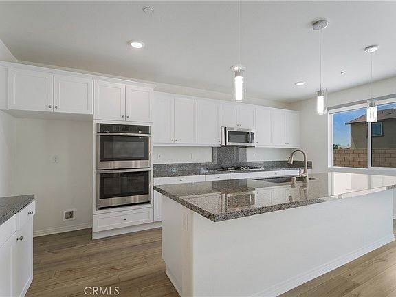 4th image of 4952 S Anderson Ave