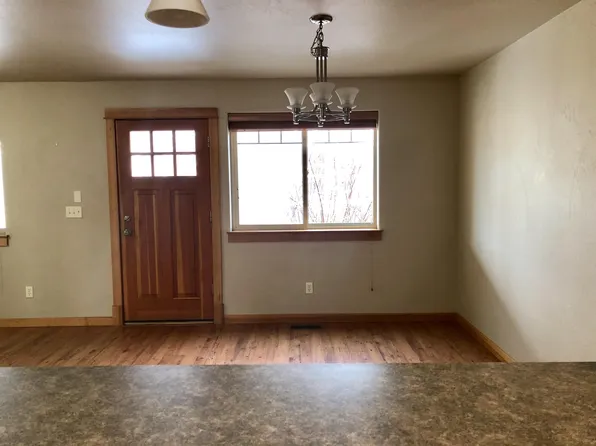 2961 N 27th Ave APT 19, Bozeman, MT 59718