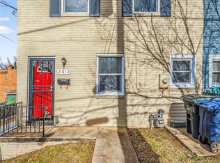 2812 R St SE, Washington, DC 20020