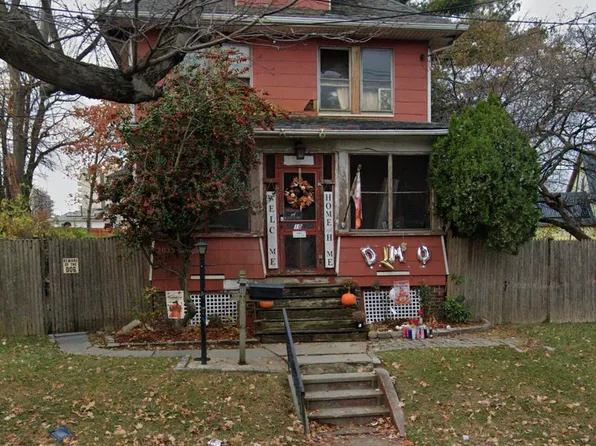 10 South Ave, Staten Island, NY 10303