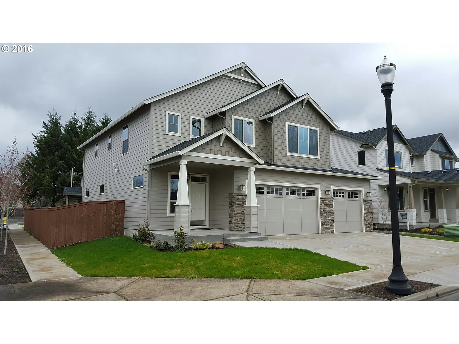 118 SW 8th St photo 1