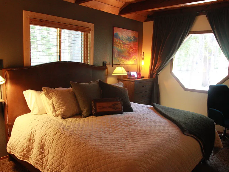 15151 Northwoods Blvd — Photo 3