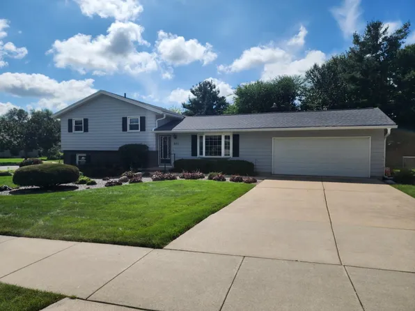 973 Harvest Ln, Sun Prairie, WI 53590