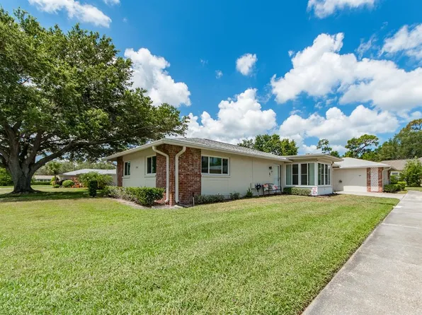 1009 Queen Anne Dr #B, Palm Harbor, FL 34684