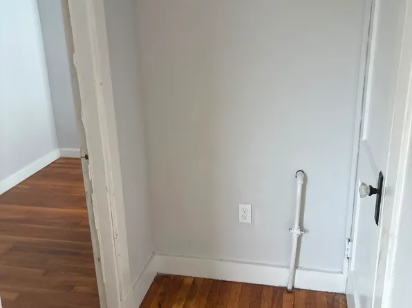 86 Laurel St #1, Lynn, MA 01905