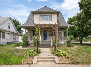 1463 Breda Ave, Saint Paul, MN 55108