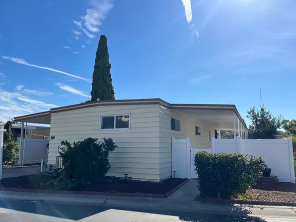 2003 Bayview Heights Dr Space 189, San Diego, CA 92105