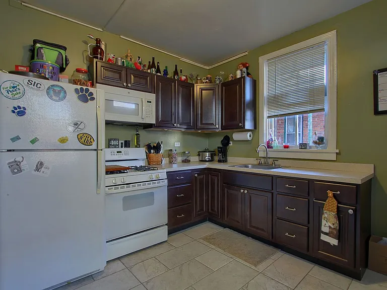 1801 Green St — Photo 2