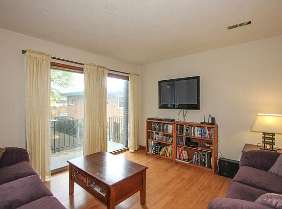5th image of 653 South Blvd APT 201S