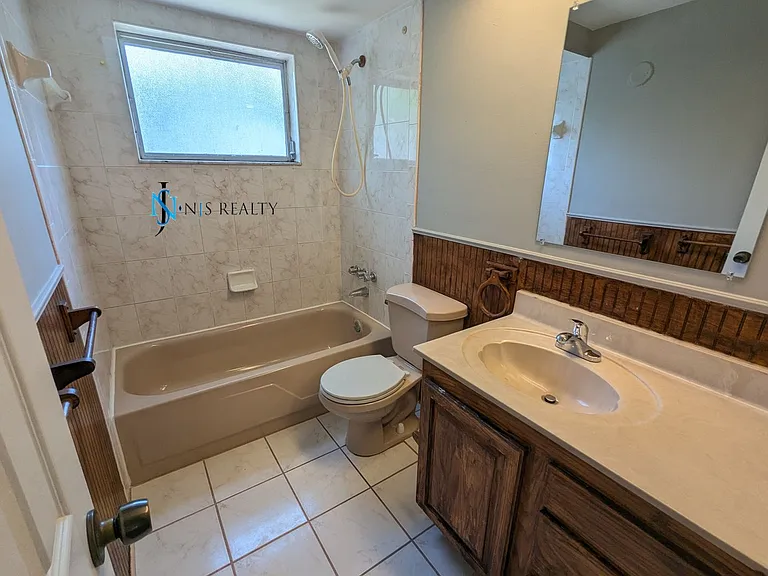 3544 Harvard Dr — Photo 11