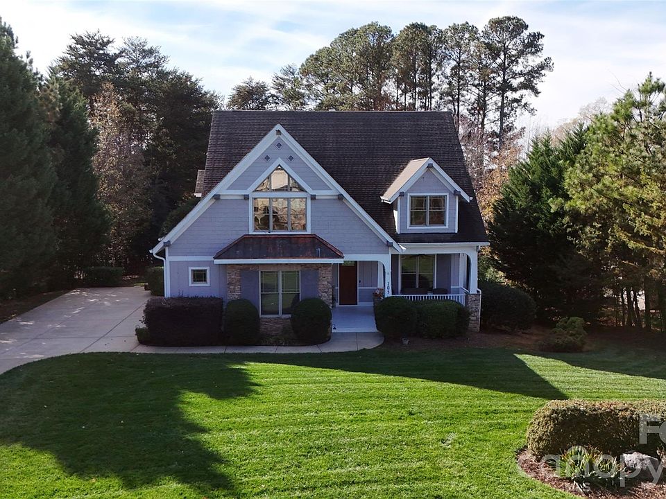1st image of 105 Tuskarora Point Ln