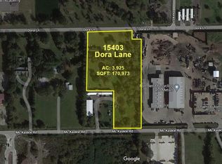 15403 Dora Ln, Sugar Land, TX 77498
