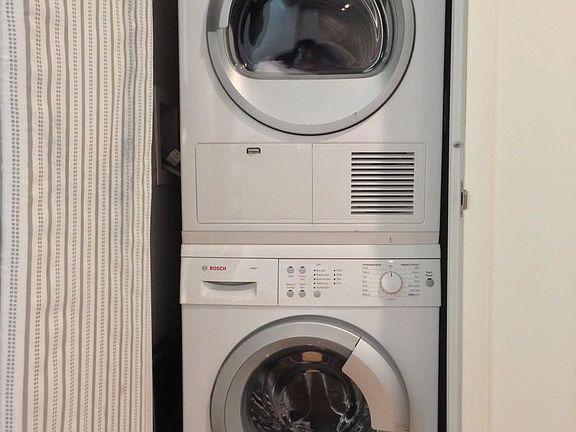 3rd image of 1510 Lexington Ave APT 4P