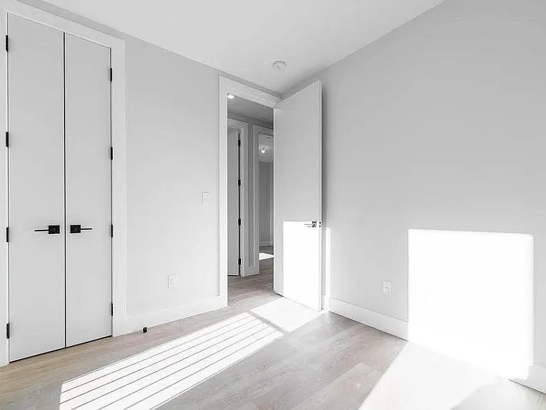 727 Dekalb Ave #3A — Photo 9