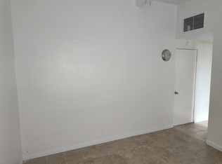 3815 E Calle De Carlos #C, Palm Springs, CA 92264