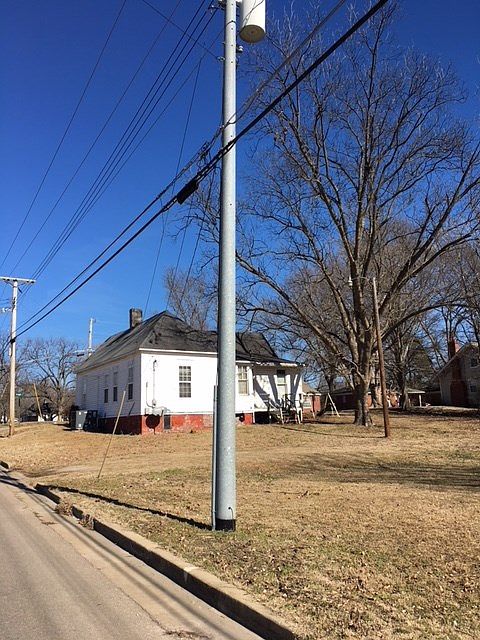 2nd image of 6 W Cooper St