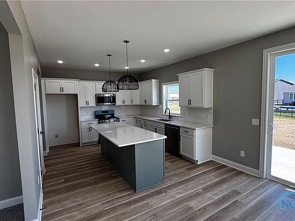 4th image of 717 W Ironwood Dr