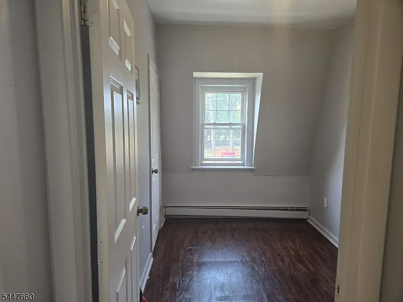 2 bed, 1.0 bath, $1,975 — Photo 2