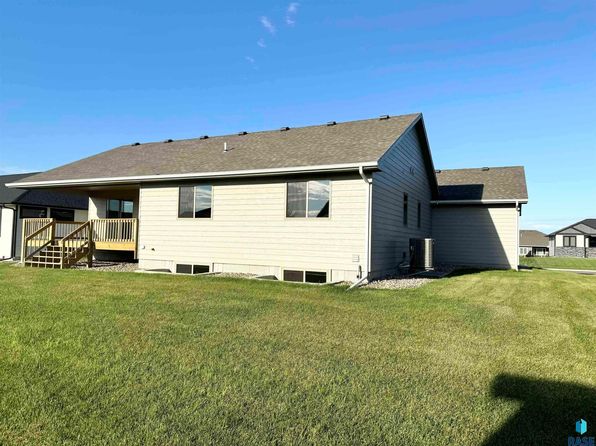 525 Quartzite Ave, Tea, SD 57064