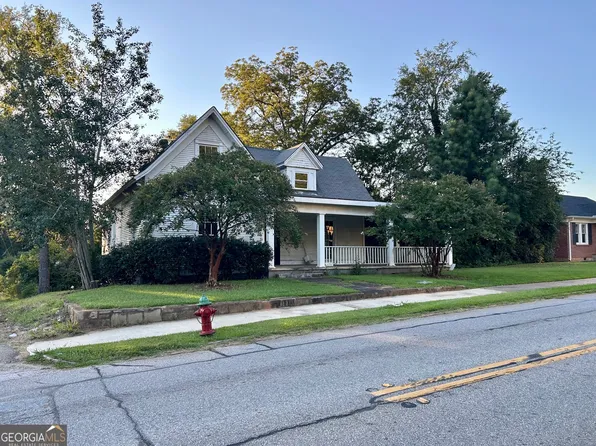 124 S Oliver St, Elberton, GA 30635