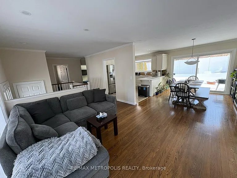 129 Briar Ct — Photo 12