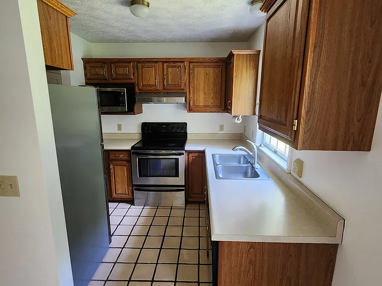 5861 Dover Ln — Photo 8