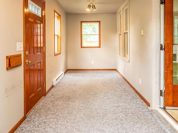 3rd image of 236 N Maple STREET