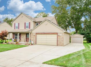 24699 Martindale Rd, South Lyon, MI 48178
