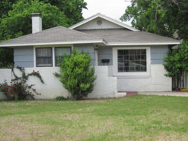 1st image of 4824 Lovell Ave